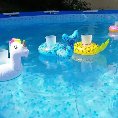 فندق مبيت وإفطار D'hotes Chez Pierrot Et Flo