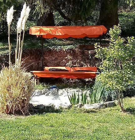 D'hotes Chez Pierrot Et Flo לינה וארוחת בוקר