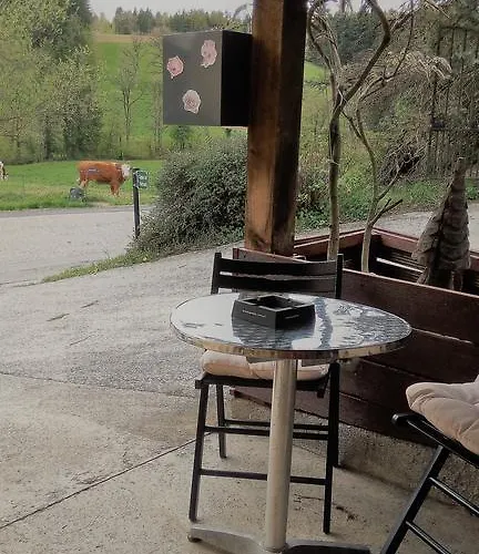 D'hotes Chez Pierrot Et Flo *