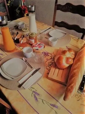 D'hotes Chez Pierrot Et Flo Nocleg ze śniadaniem