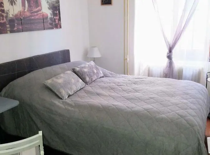 D'hotes Chez Pierrot Et Flo